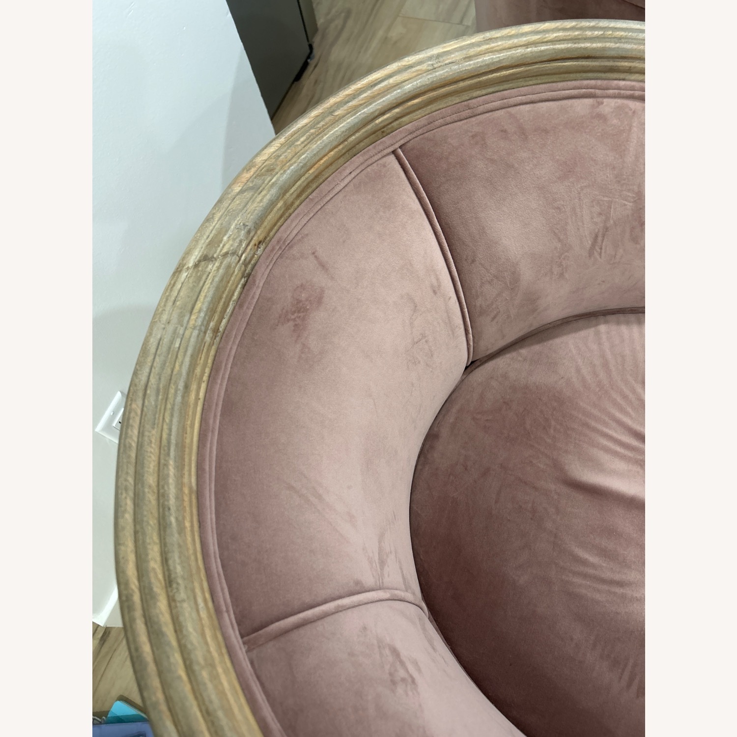 Pair of Two Vintage Swan Armchairs in Velvet Blush - image-4