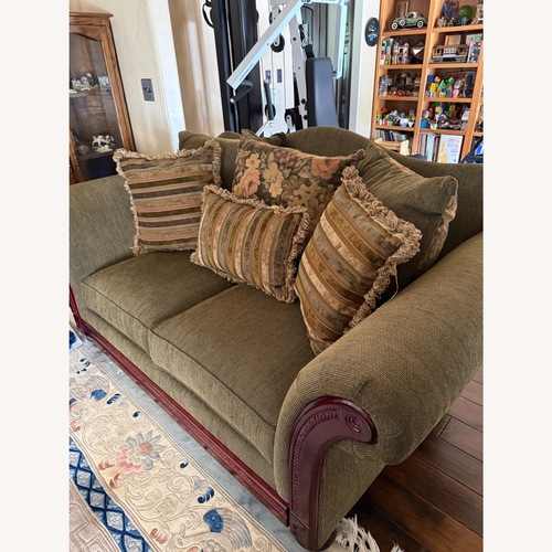 Used Vintage Traditional Sofa for sale on AptDeco