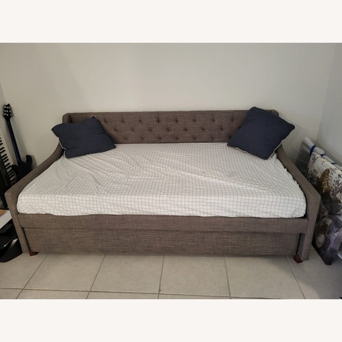 Used Cozy Daybed for sale on AptDeco