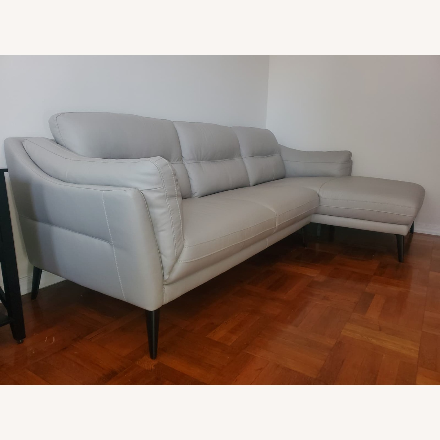 Bob's Discount Furniture Leather Sofa  - image-5