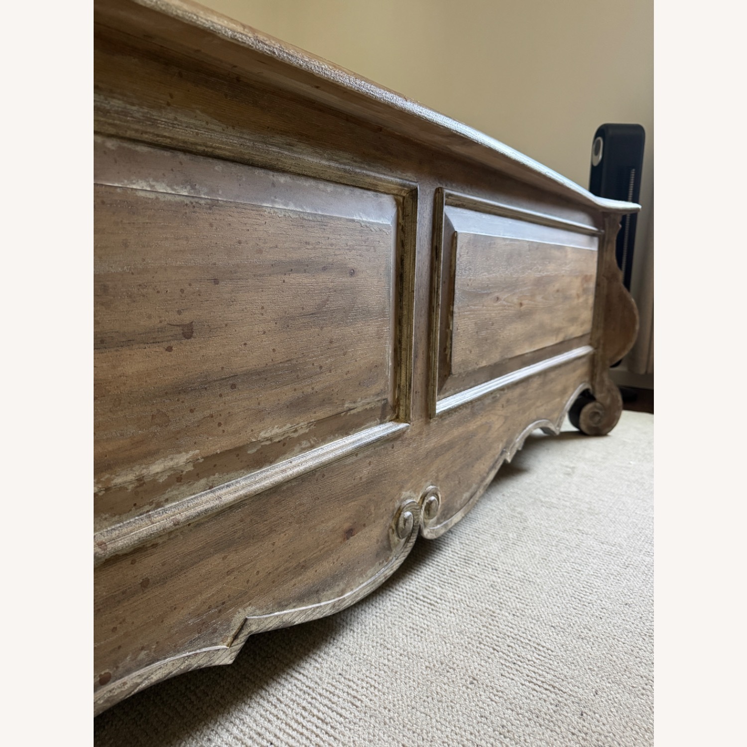 Hooker Furniture Chatelet King Bed - image-8