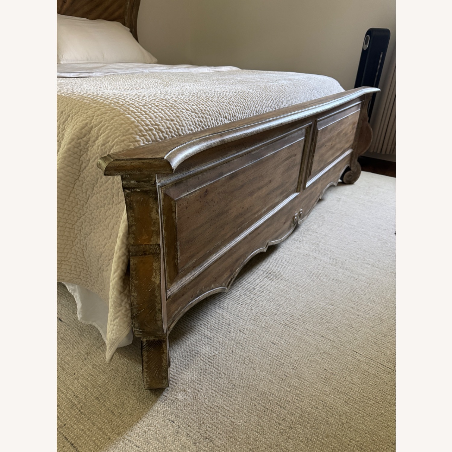 Hooker Furniture Chatelet King Bed - image-6