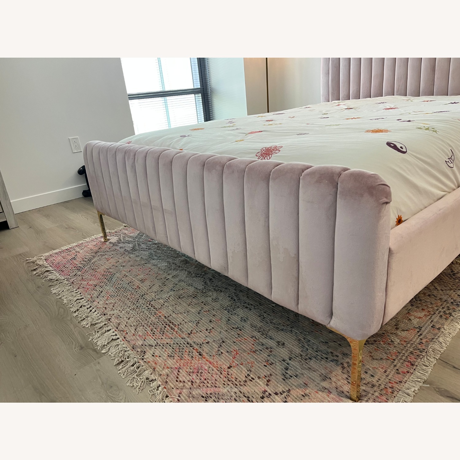 Urban Outfitters Marcella Pink Velvet Queen Bed - image-4