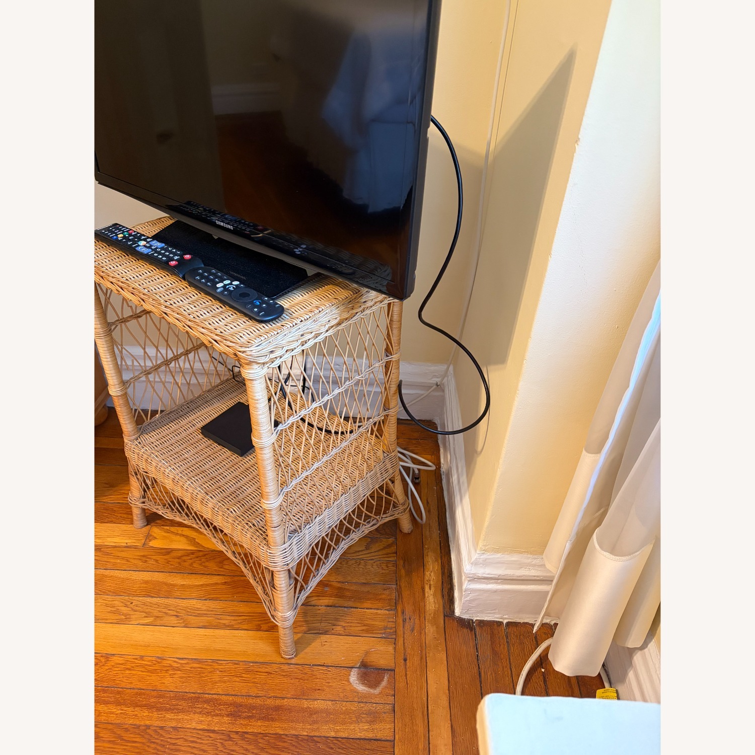 Natural Wicker Table - image-2
