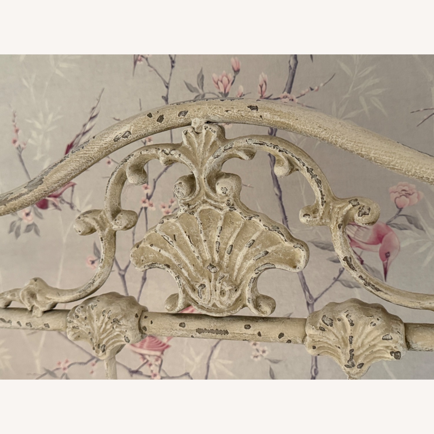 Weathered White King Bed - image-6