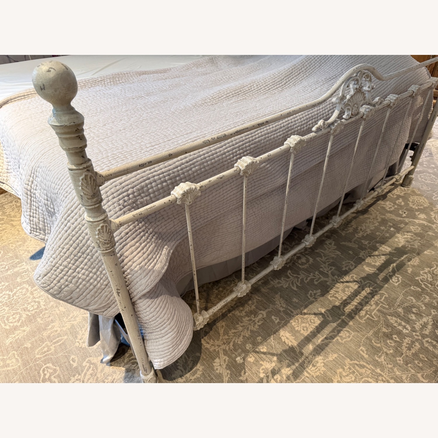 Weathered White King Bed - image-4