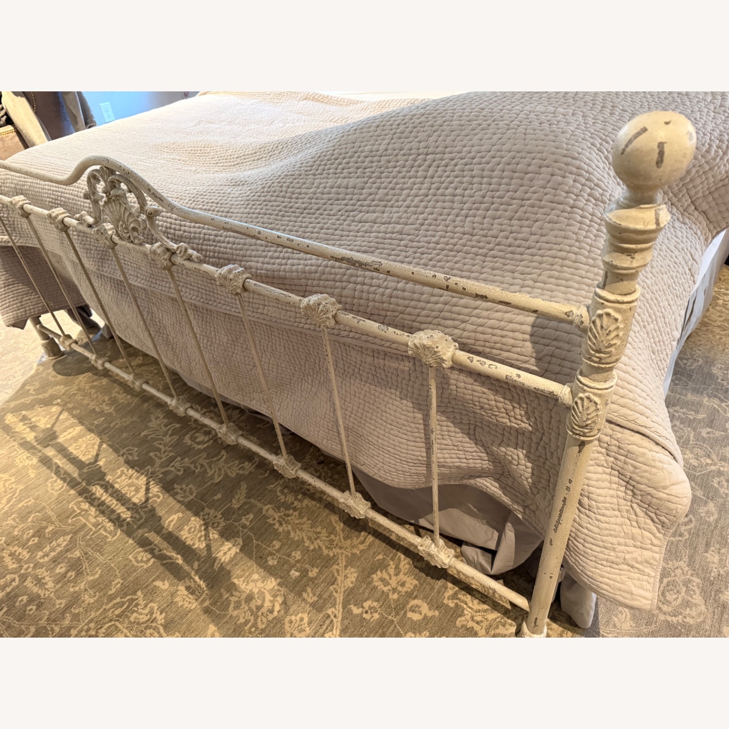 Weathered White King Bed - image-2