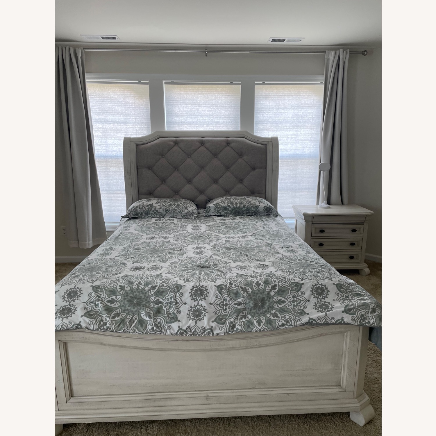 White Wood Queen Bed With Tufted Headboard - image-3