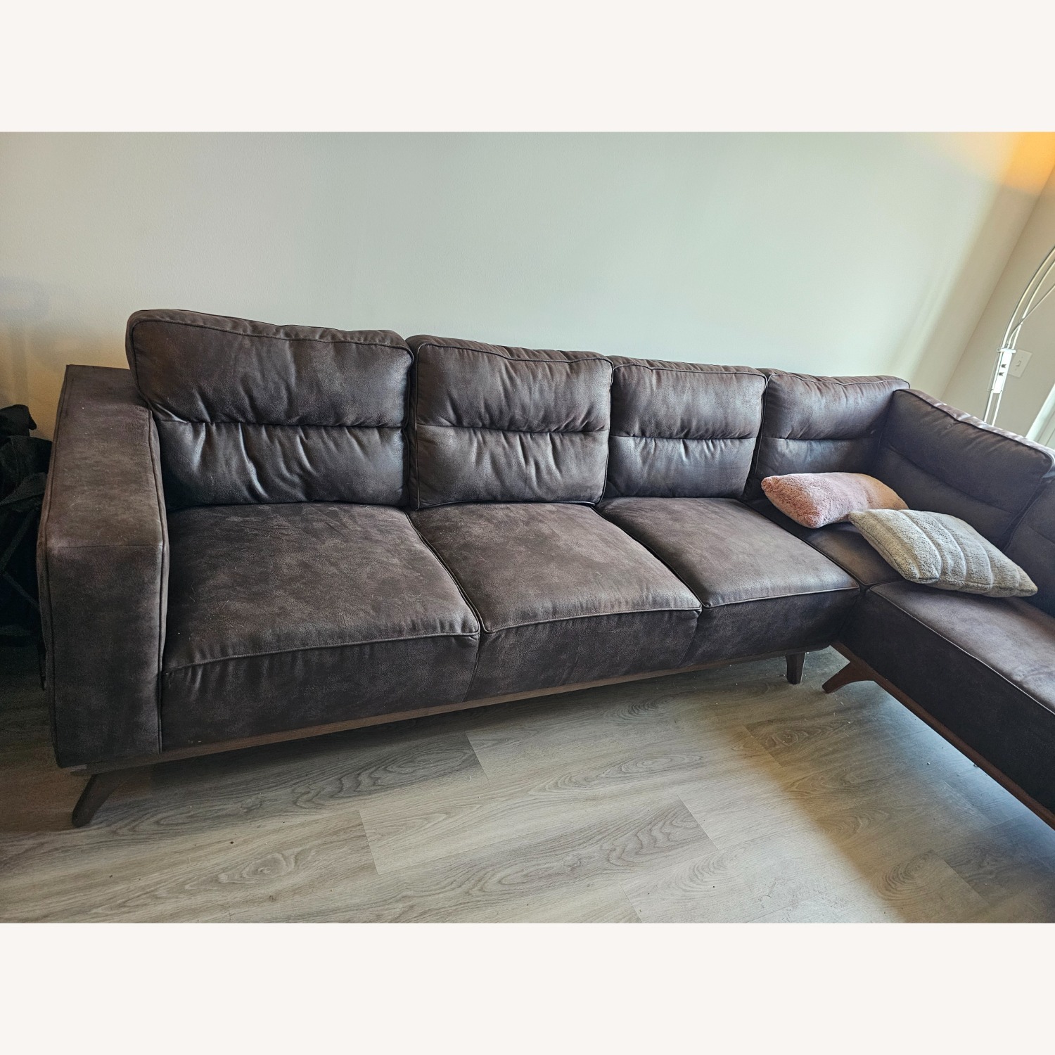 Montinello 2 Piece Sectional - image-2