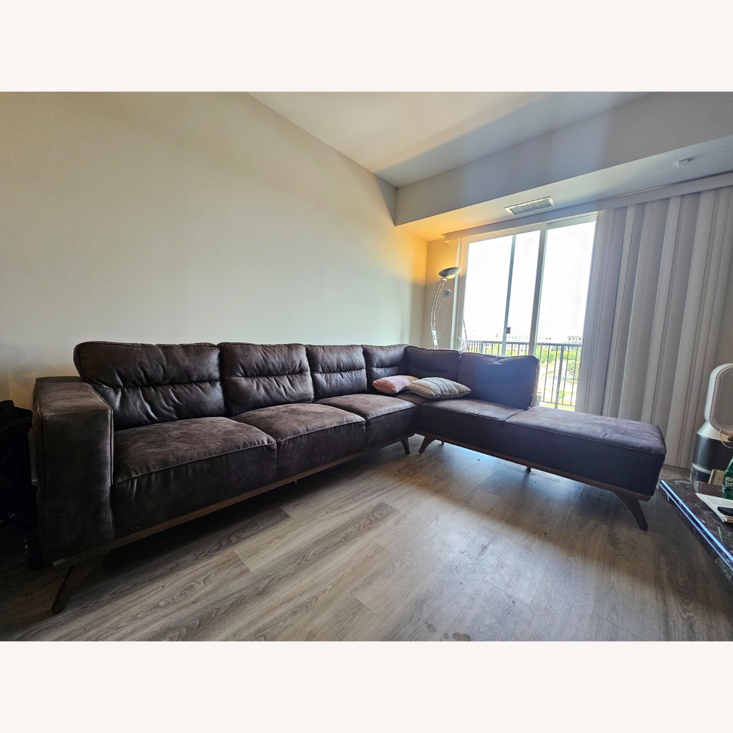 Montinello 2 Piece Sectional - image-1