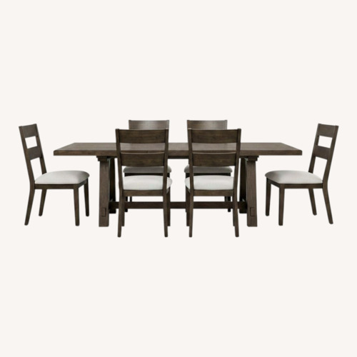 Used Living Room Furniture Set for sale on AptDeco