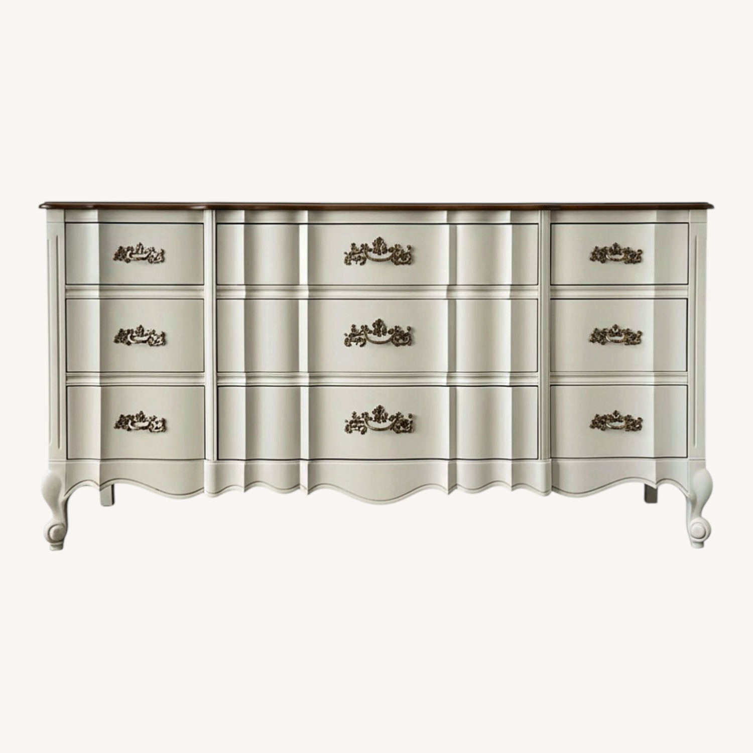 Vintage French Provincial Dresser - image-7