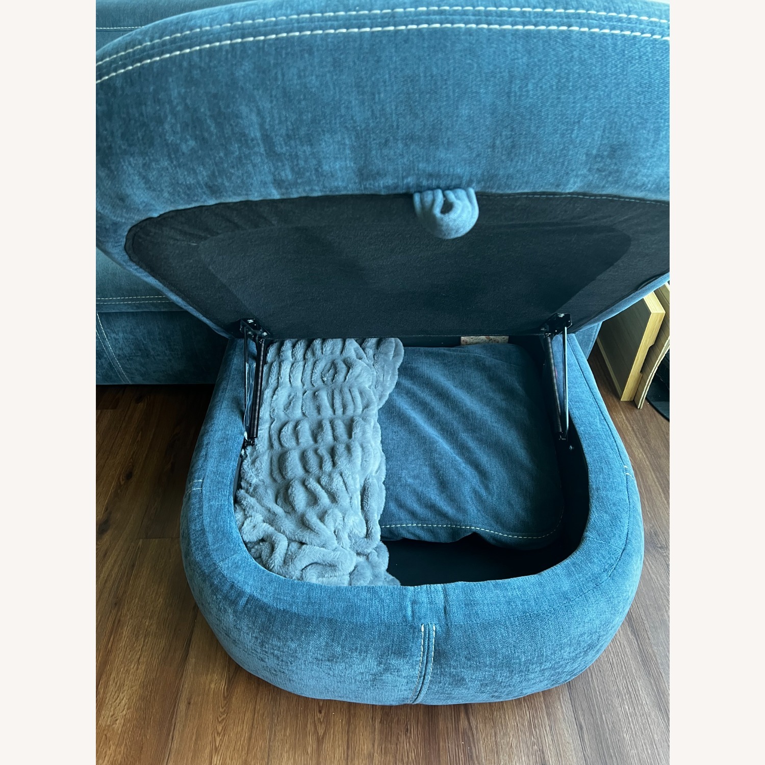 Bob's Playhouse Blue Power Reclining Sectional + Sleeper - image-8