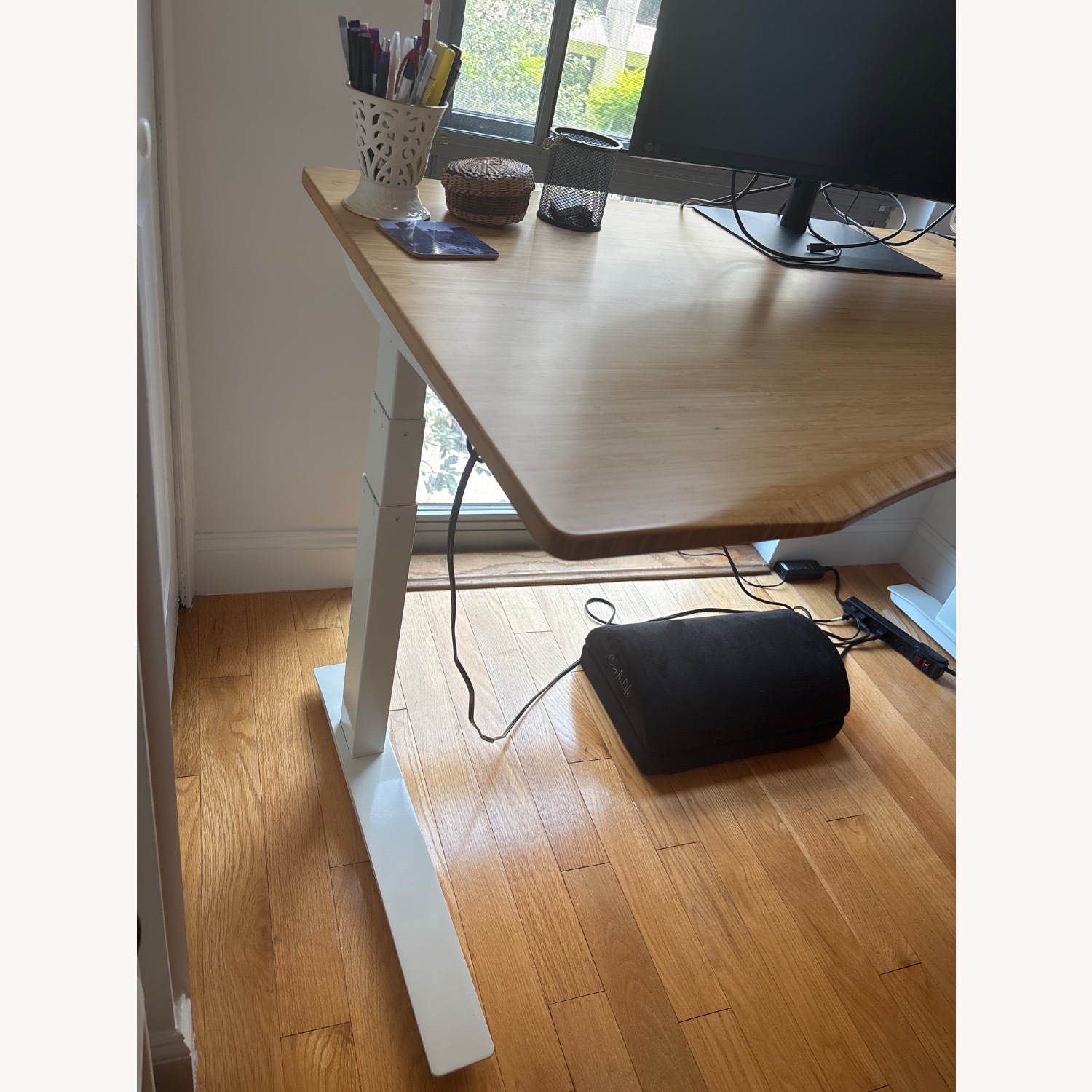Herman Miller Jarvis Standing Desk - image-3