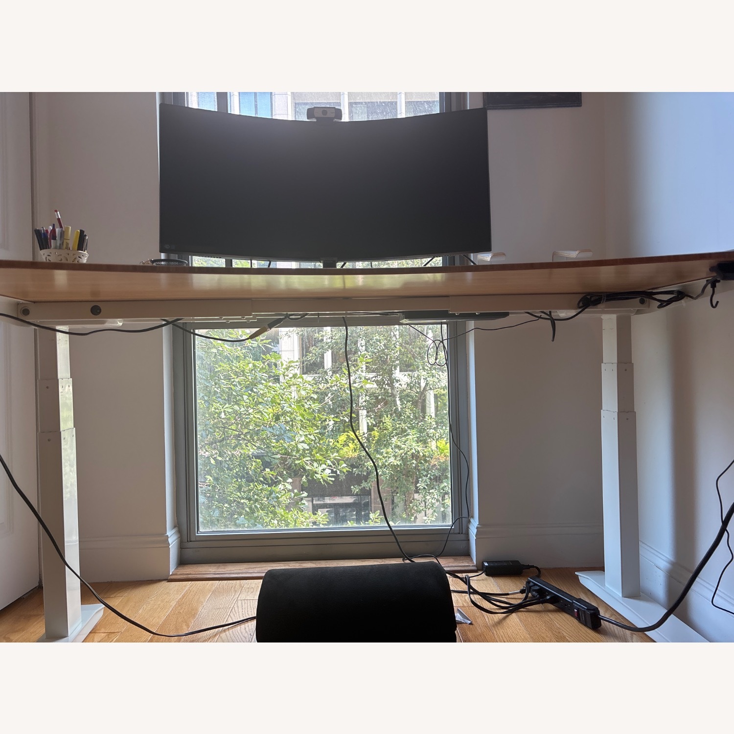Herman Miller Jarvis Standing Desk - image-5