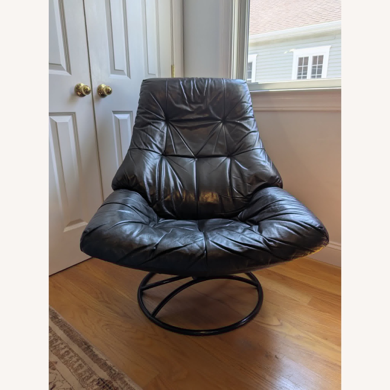 Vintage 1980s Stressless Recliner & Ottoman - image-2