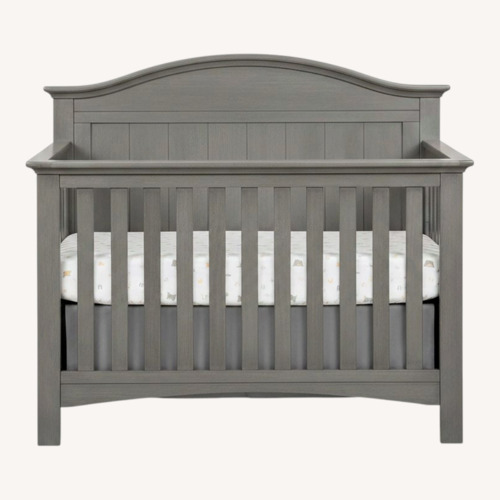 Used Soho Baby Chandler 4-in-1 Convertible Crib for sale on AptDeco