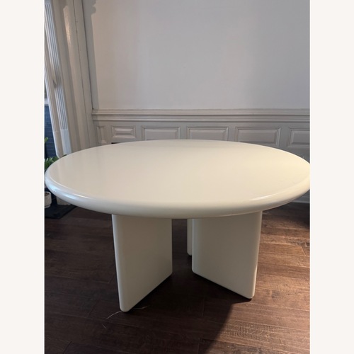 Used White Wood Dining Table for sale on AptDeco