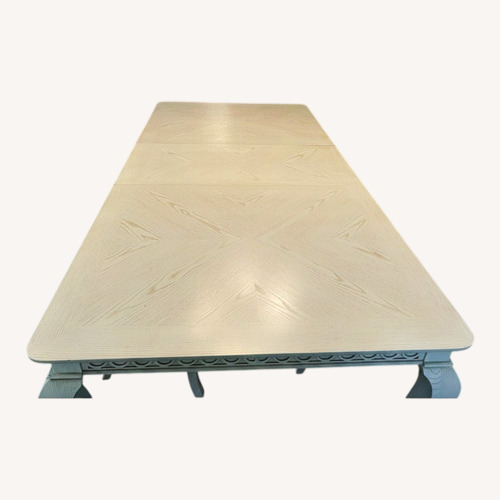 Used Thomasville Furniture Industries Dining Table for sale on AptDeco