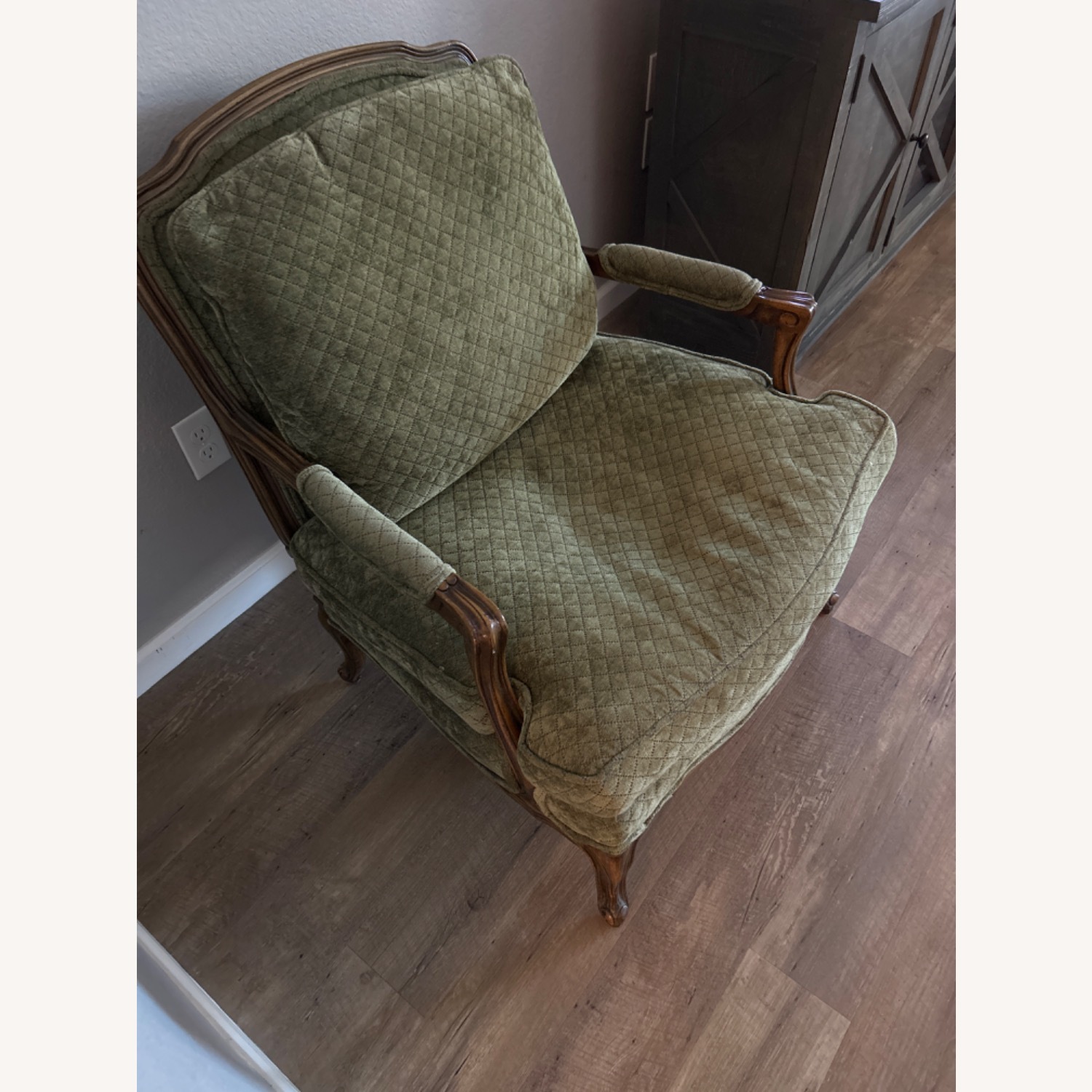 Green Sitting Chairs - image-3