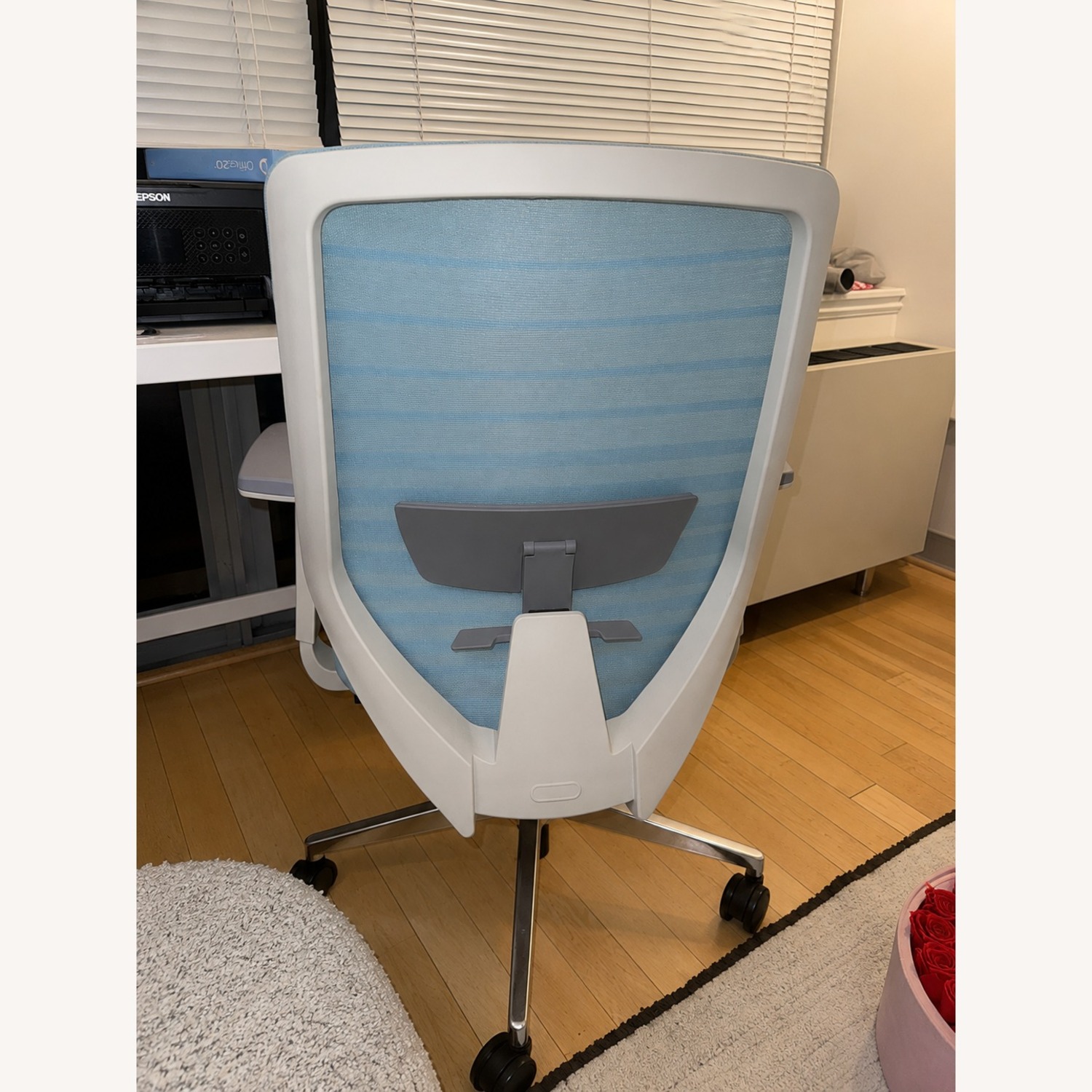 Branch Ergonomic Chair - image-3