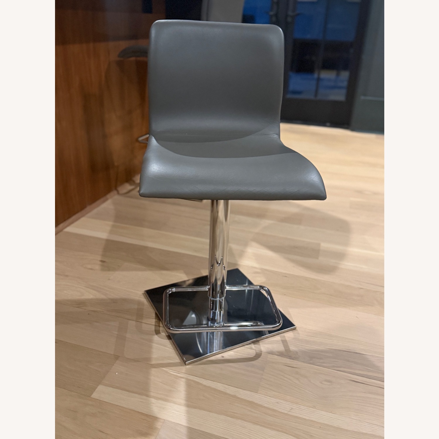 Cantoni Toro Light Gray Leather Stool - image-7
