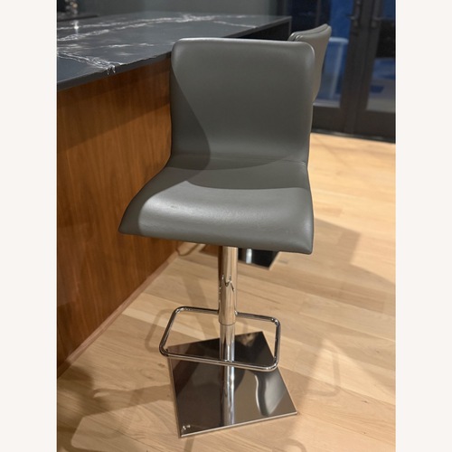 Used Cantoni Toro Light Gray Leather Stool for sale on AptDeco