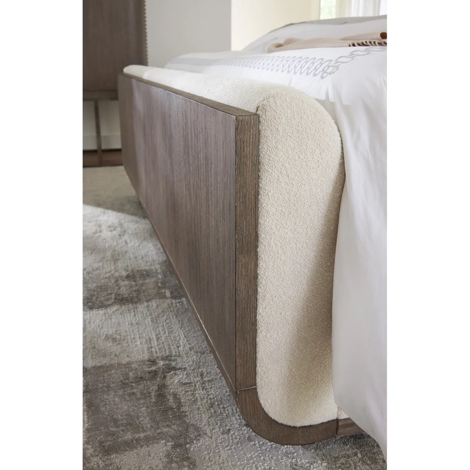 Hooker King Bedframe - image-2