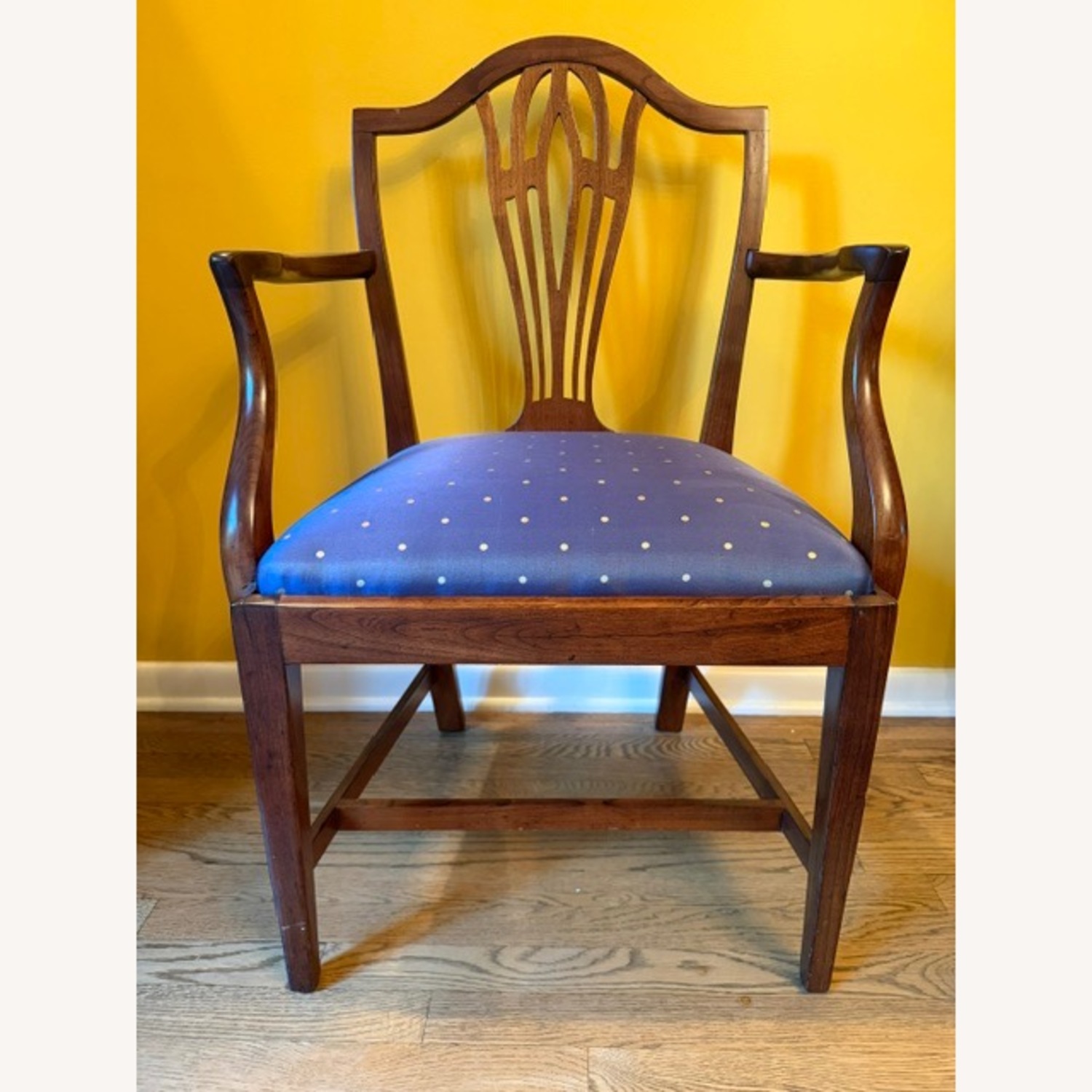 19th Century Hepplewhite Dining Chairs - image-1