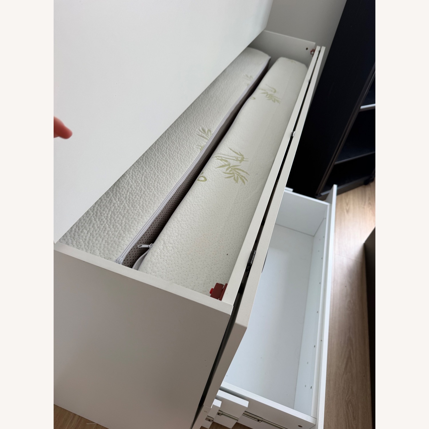 Bed Bath & Beyond White Queen Murphy Bed - image-2