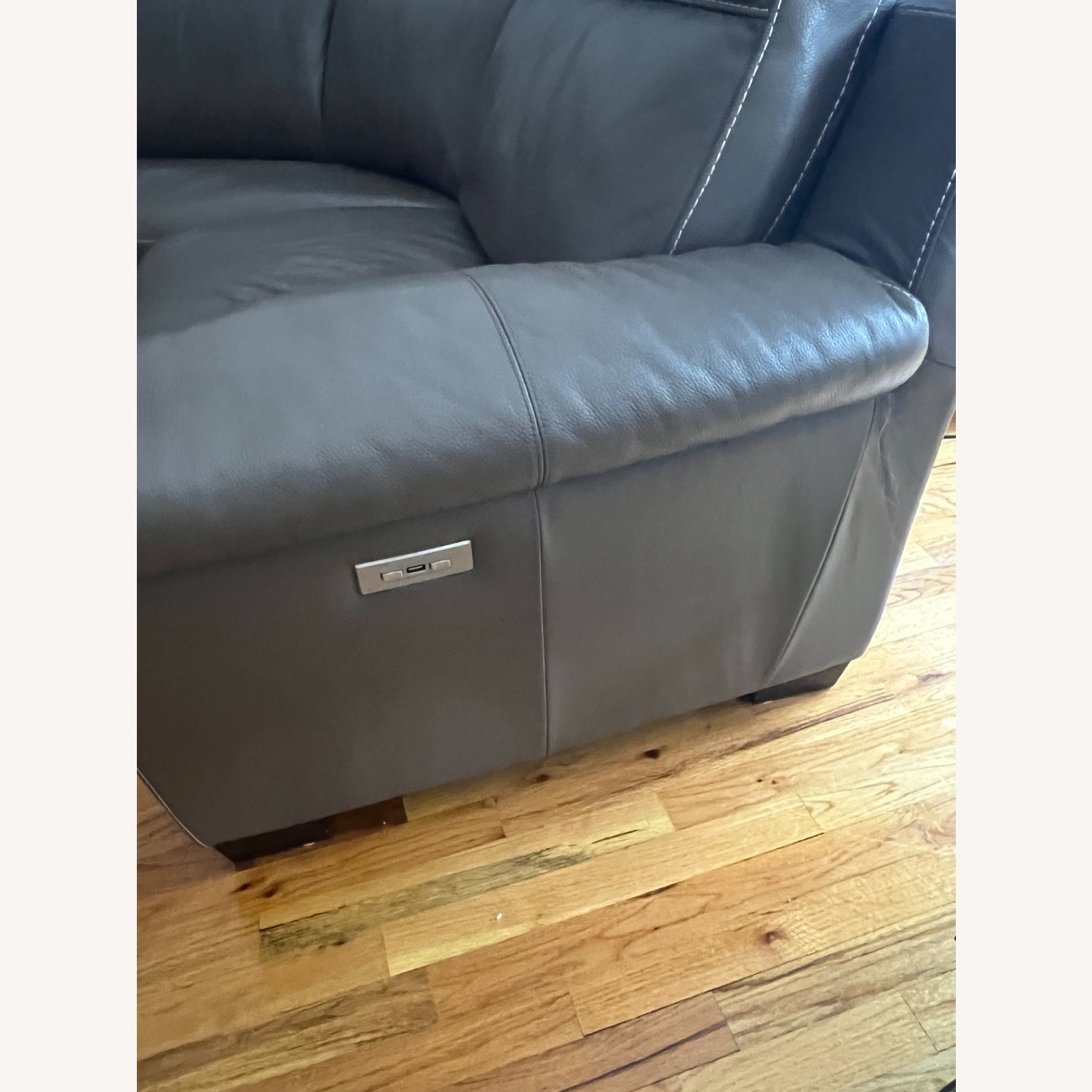 Macy's Julius II 5 pc Sect W 2 Power Recliners - image-10