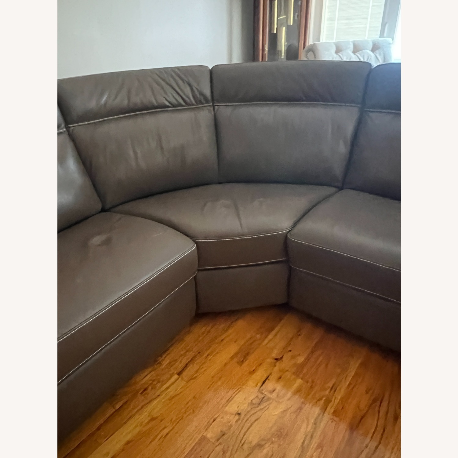 Macy's Julius II 5 pc Sect W 2 Power Recliners - image-4