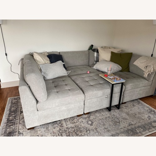 Used Thomasville 6 Piece Modular Sectional for sale on AptDeco