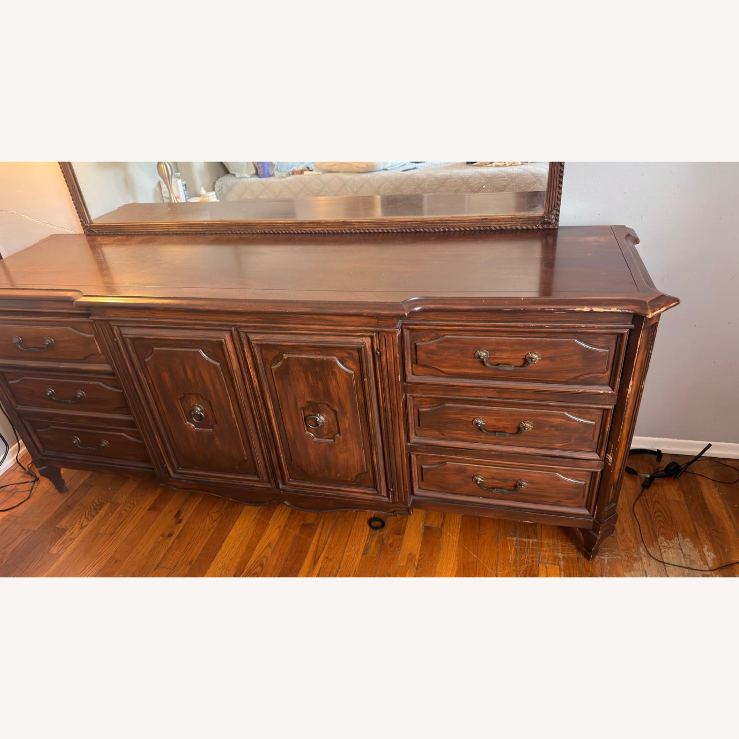 Large Dresser with Mirror Vintage Style - image-1
