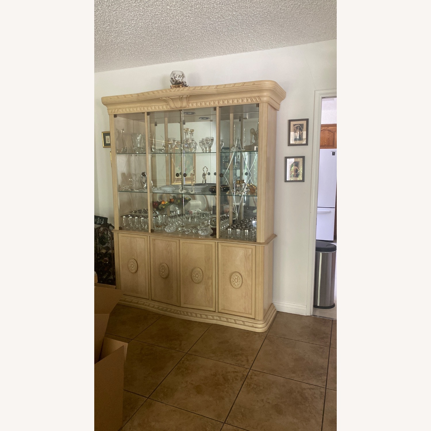 China Glass Cabinet with Large Storage - image-5