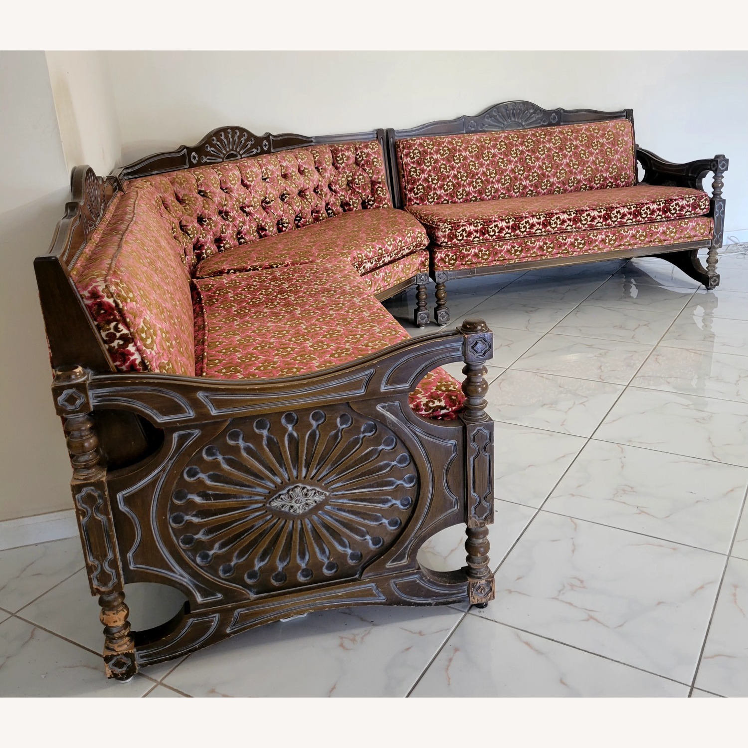 Vintage/Antique 3+ Piece Sectional - image-1