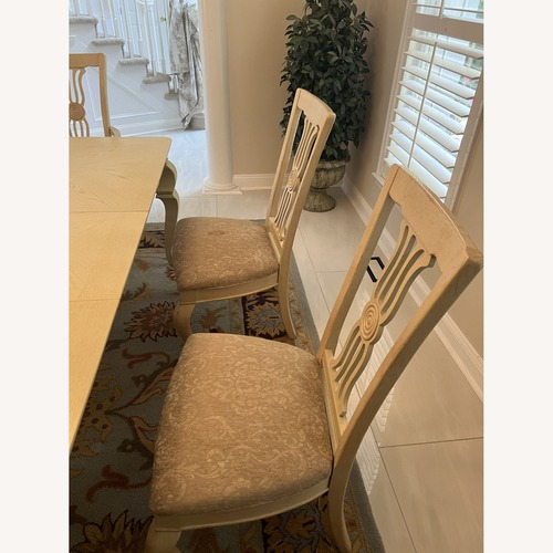 Used Thomasville Furniture Industries Dining Chair for sale on AptDeco