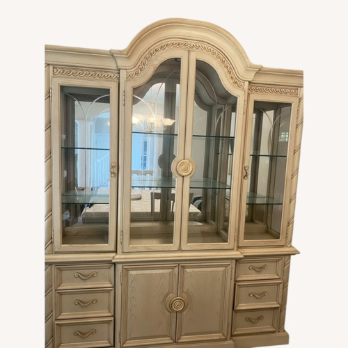 Used Thomasville Furniture Industries Wall Unit for sale on AptDeco