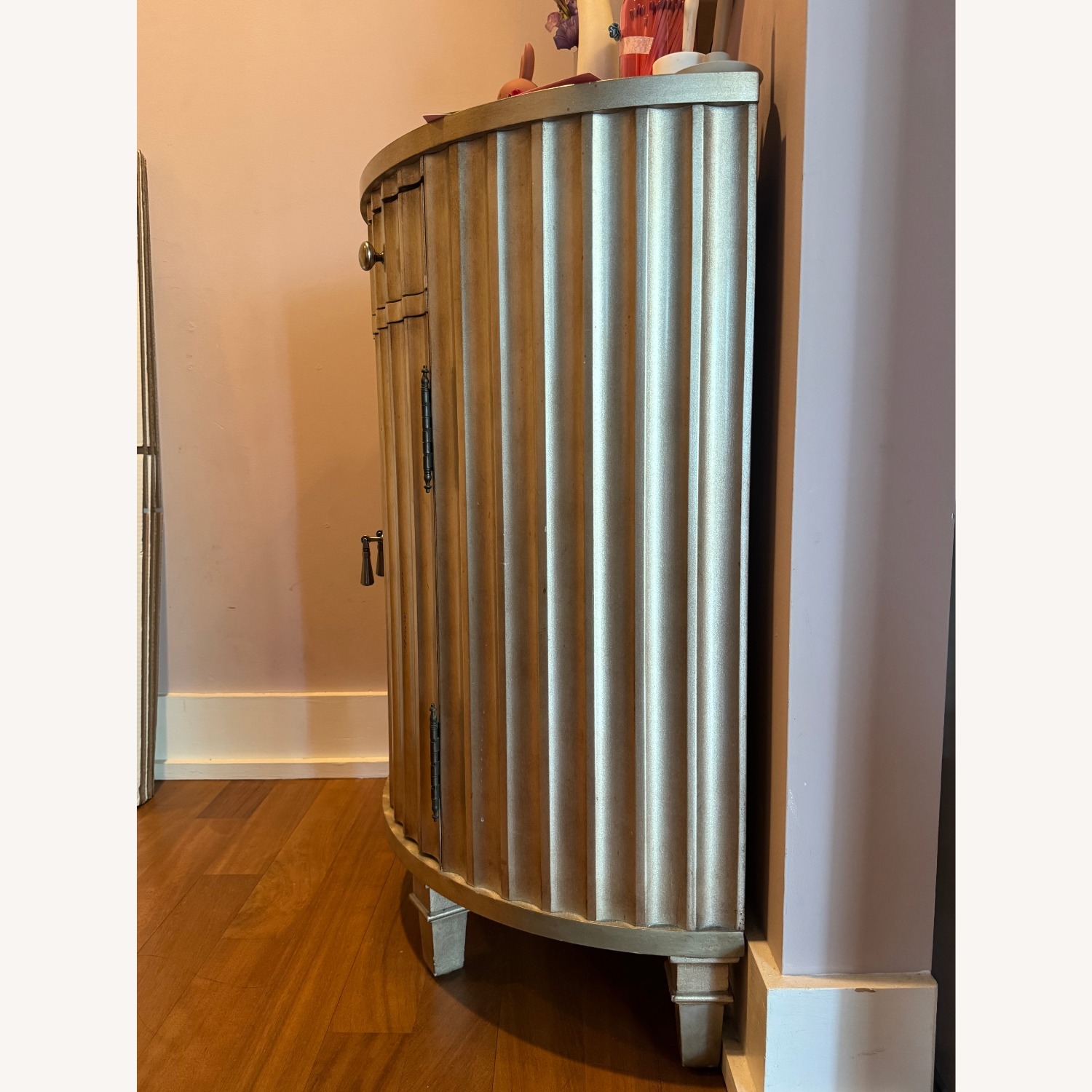 Hooker Furniture Silver Melange Fluted Demi Chest - image-3