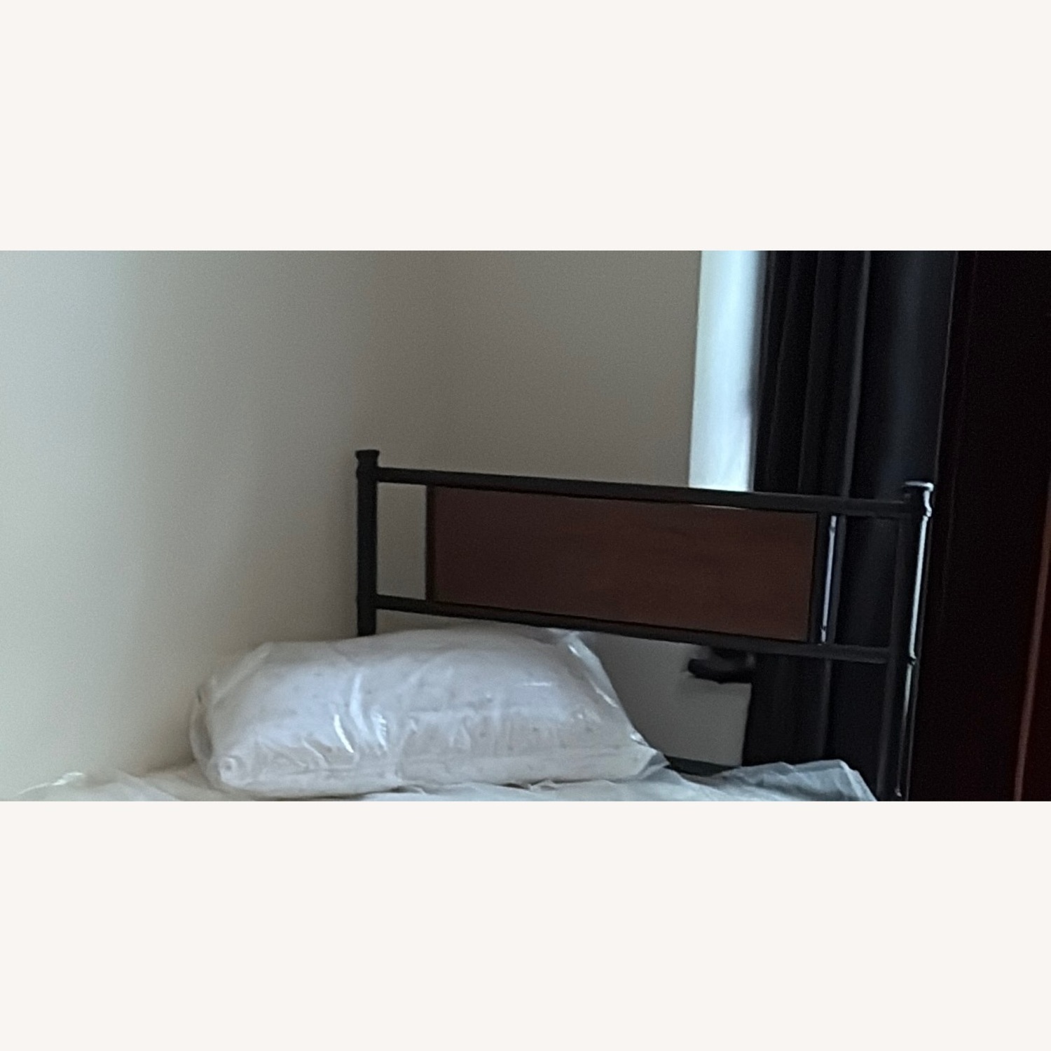 Twin Bed - image-3
