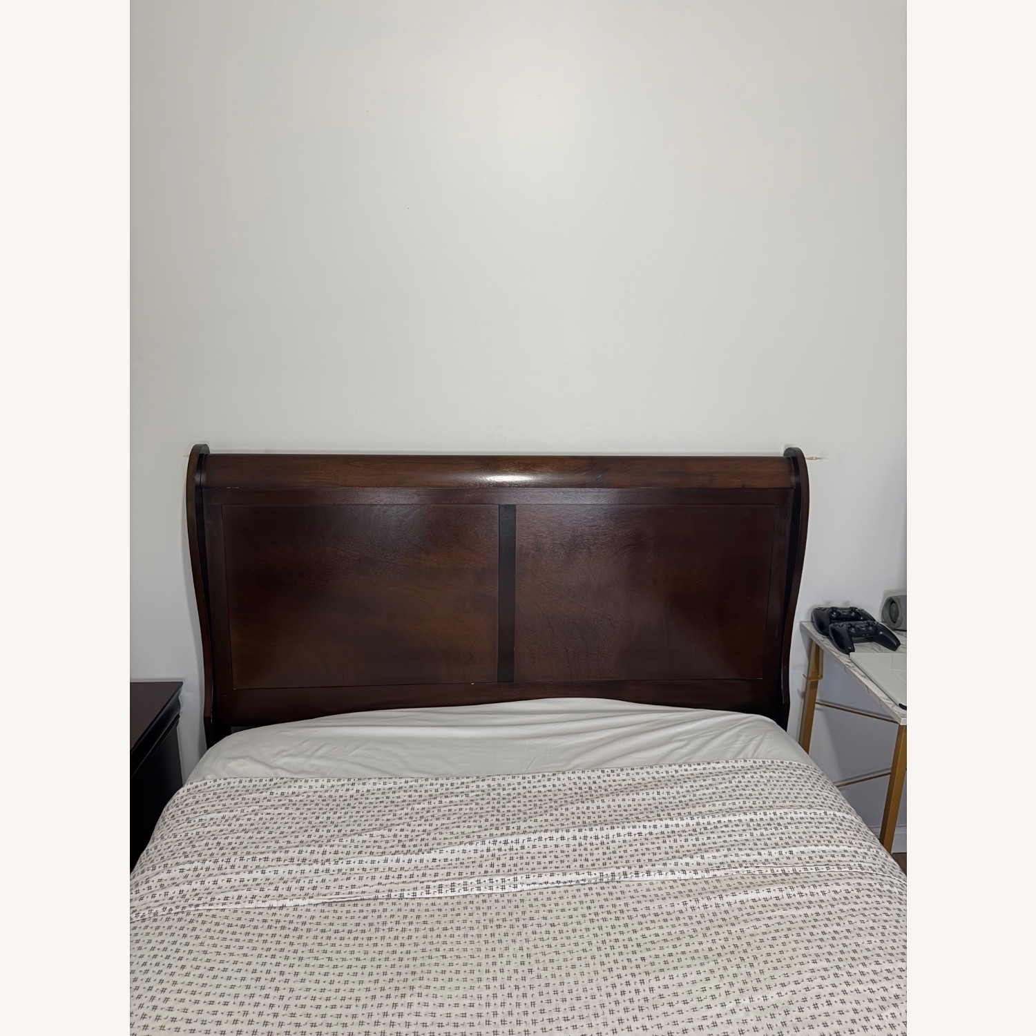 Ashley Furniture Dark Brown Alisdair Full Sleigh Bed - image-2