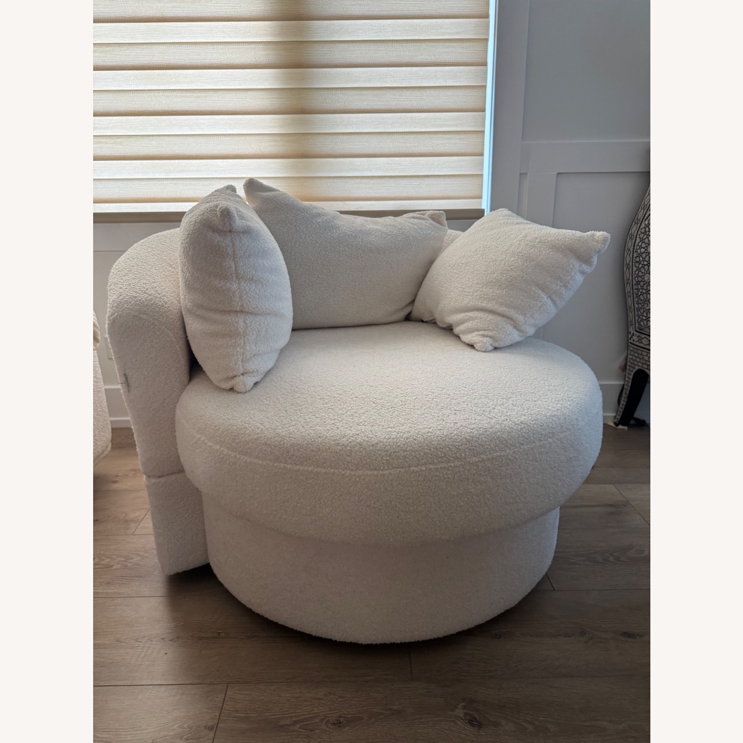 Amazon White Armchair - image-1