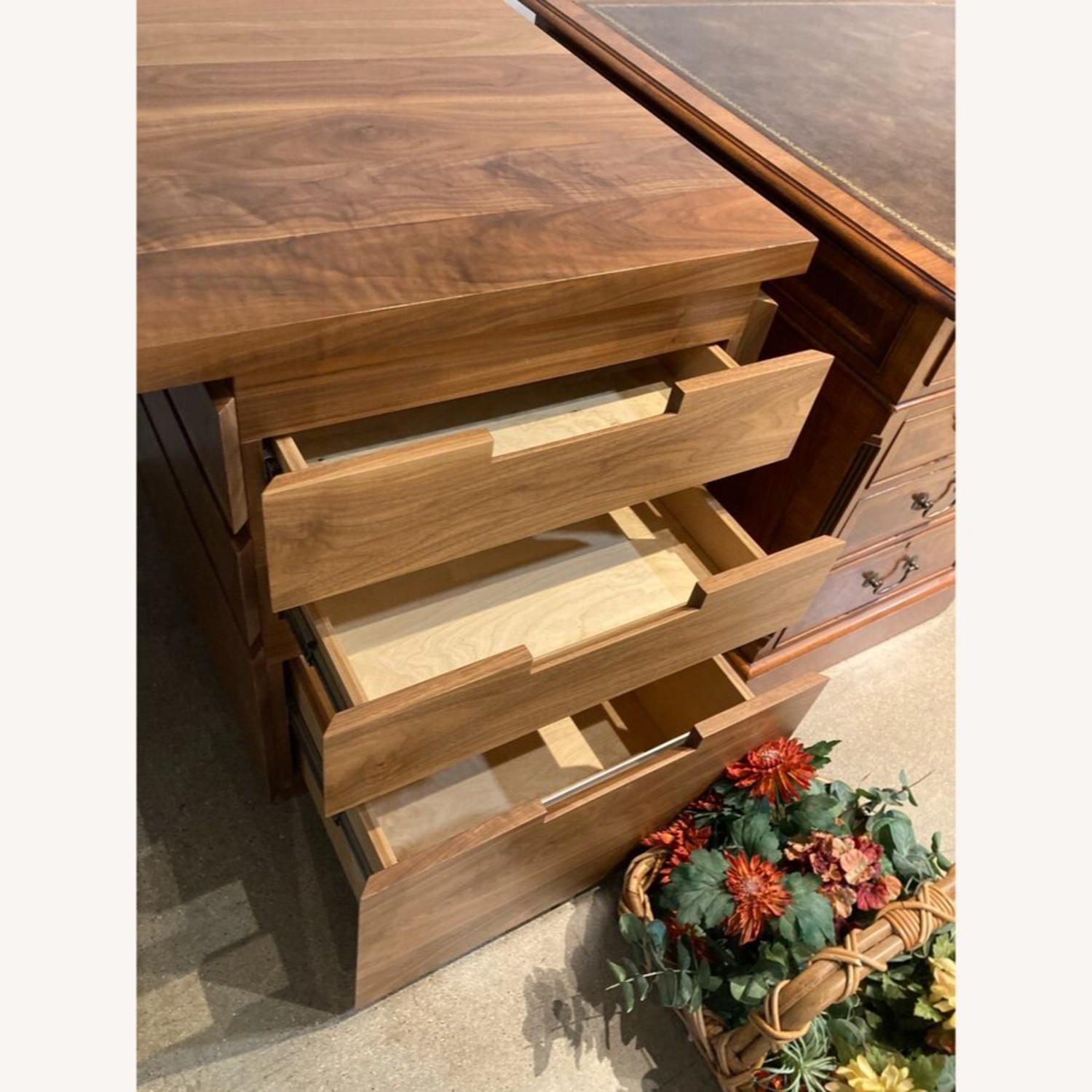 Modern Minimalist 3-Drawer Desk - image-4