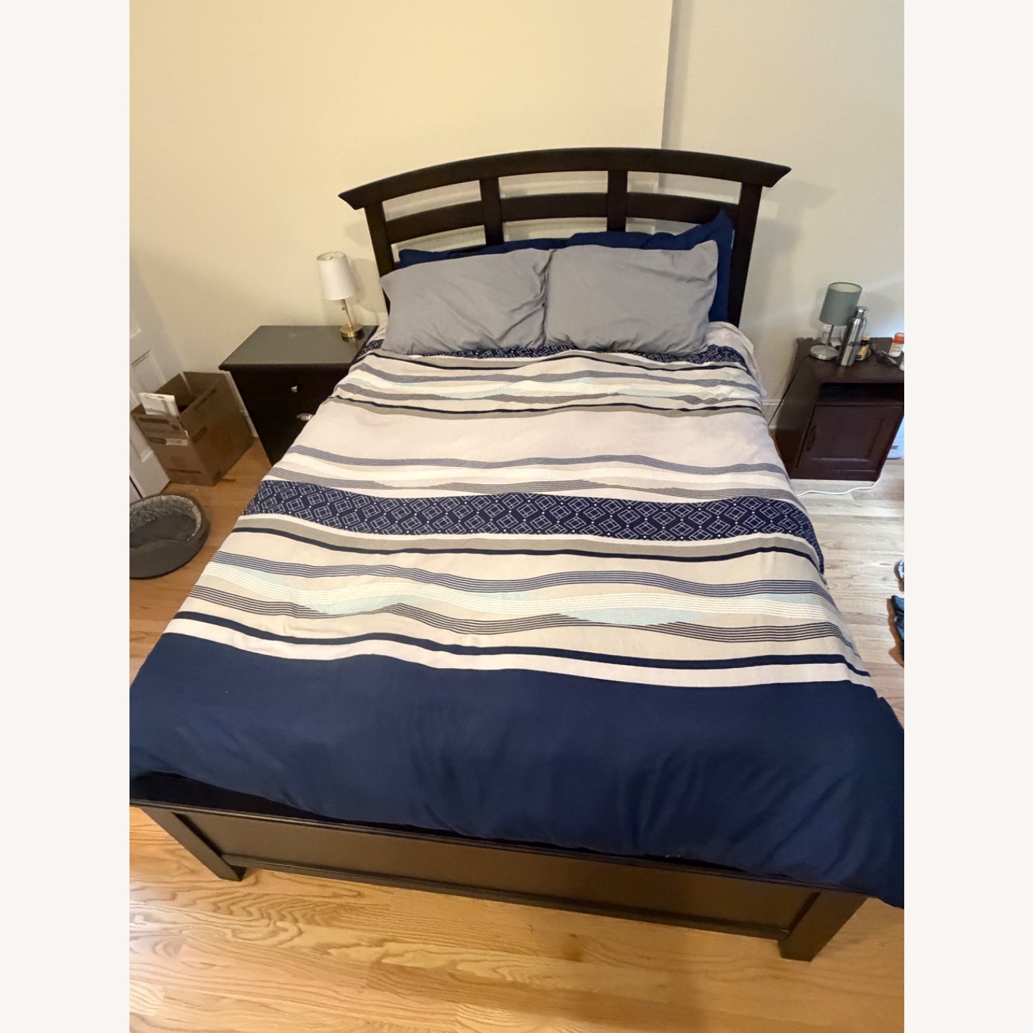 Vaughan Bassett Dark Brown Wood Queen Beds - image-1