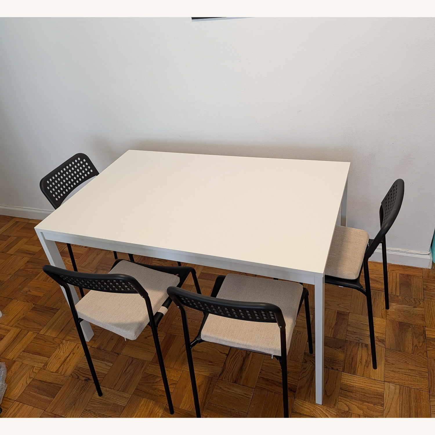 IKEA VIHALS extendable Table with SANDSBERG Chairs - image-2