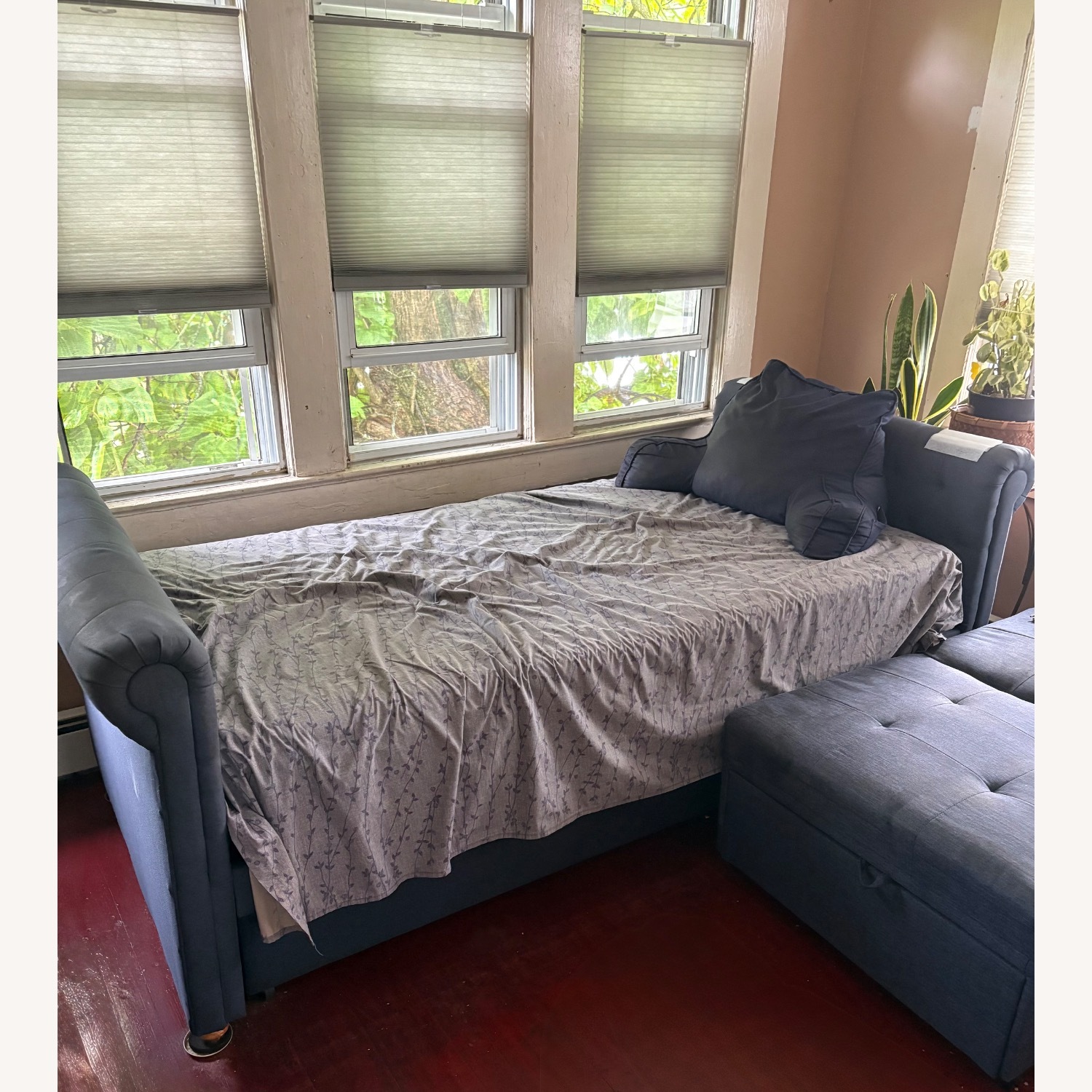Pottery Barn Upholstered Twin Daybed / Trundle - image-4