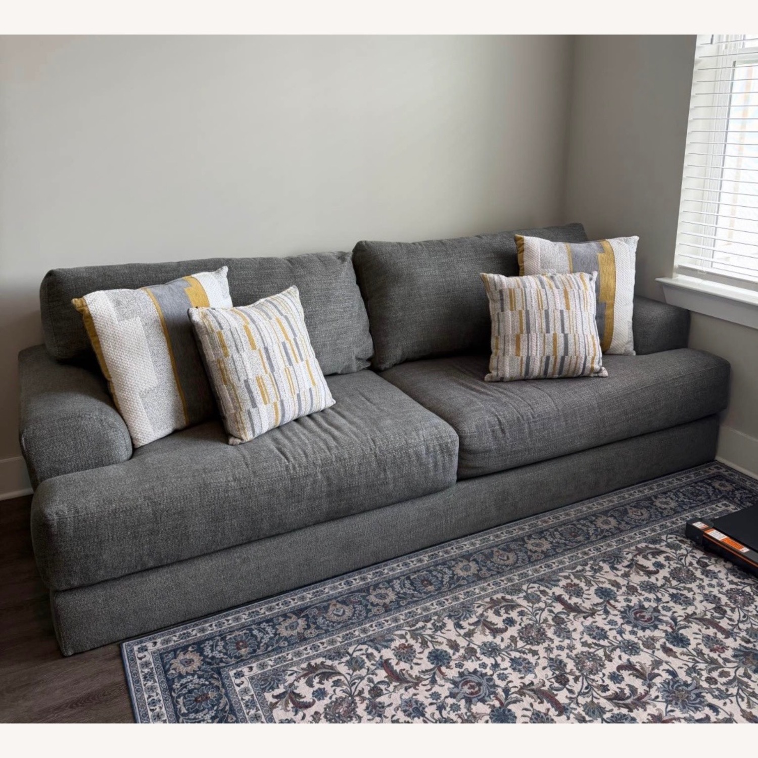 Raymour & Flanigan Sundera Living Room Set - image-2