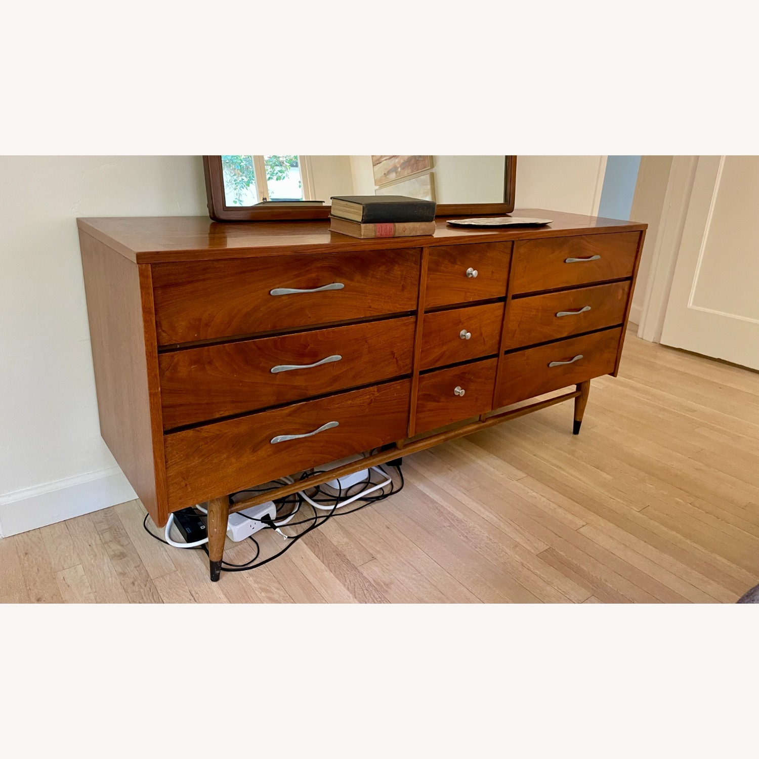 Lane Acclaim Walnut Wood Dresser Vintage  - image-4