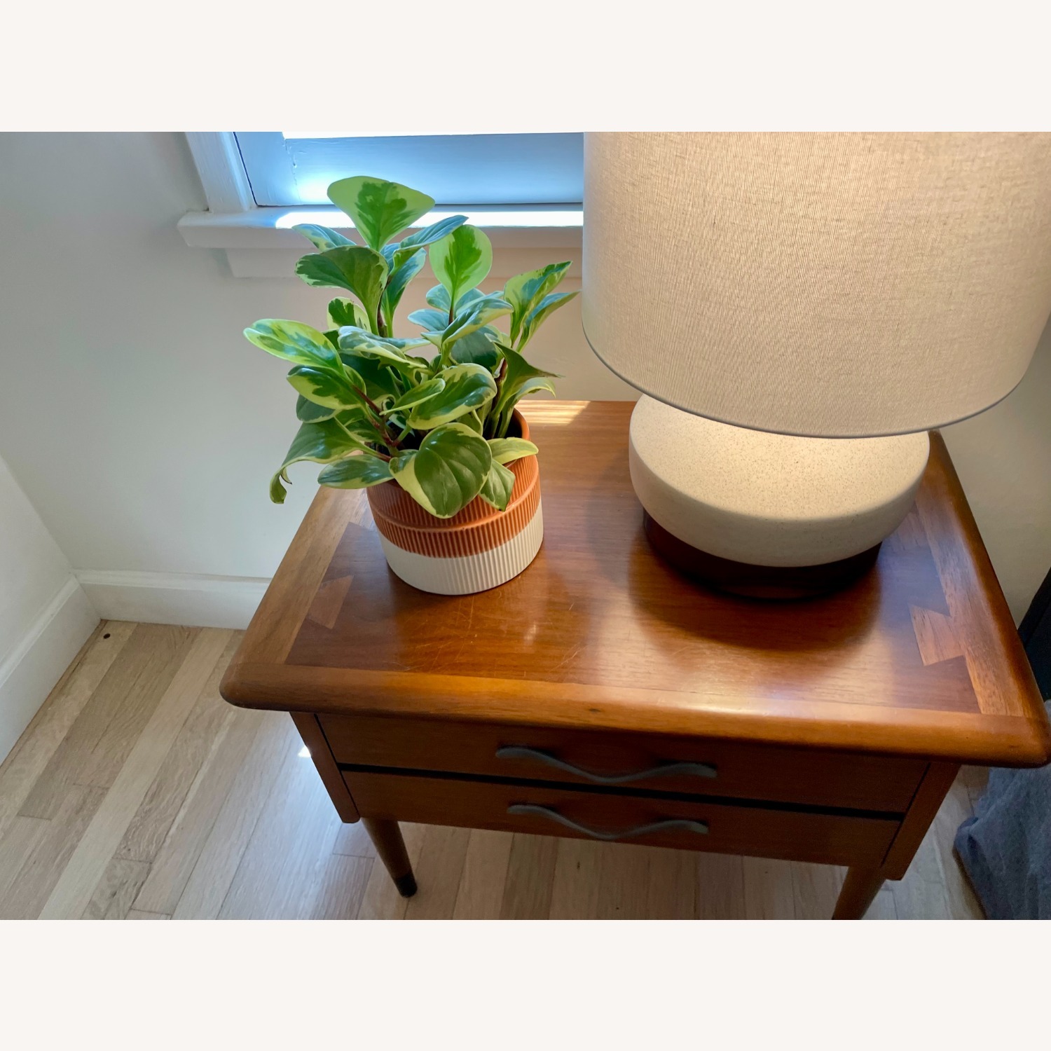  Lane Acclaim Walnut Nightstands Pair Vintage - image-7