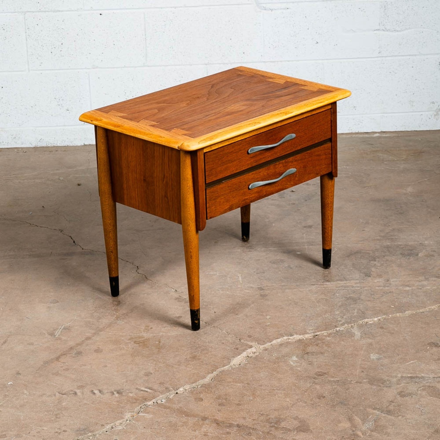  Lane Acclaim Walnut Nightstands Pair Vintage - image-9